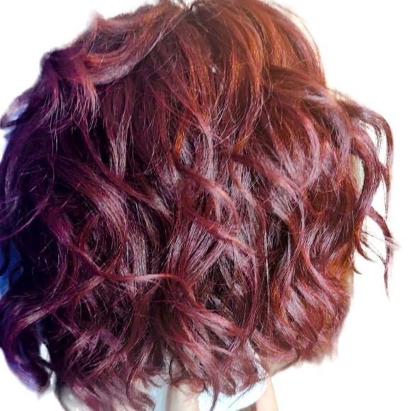 Lace Front Burgundy Asymmetrical Synthetic Bob Wig Size OS - Picture 6 of 7